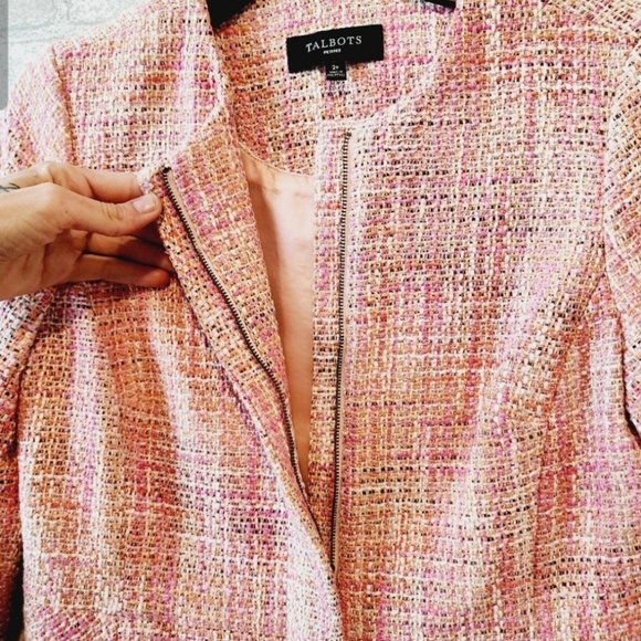 Talbots Pink Tweed Jacket. - Picture 3 of 5
